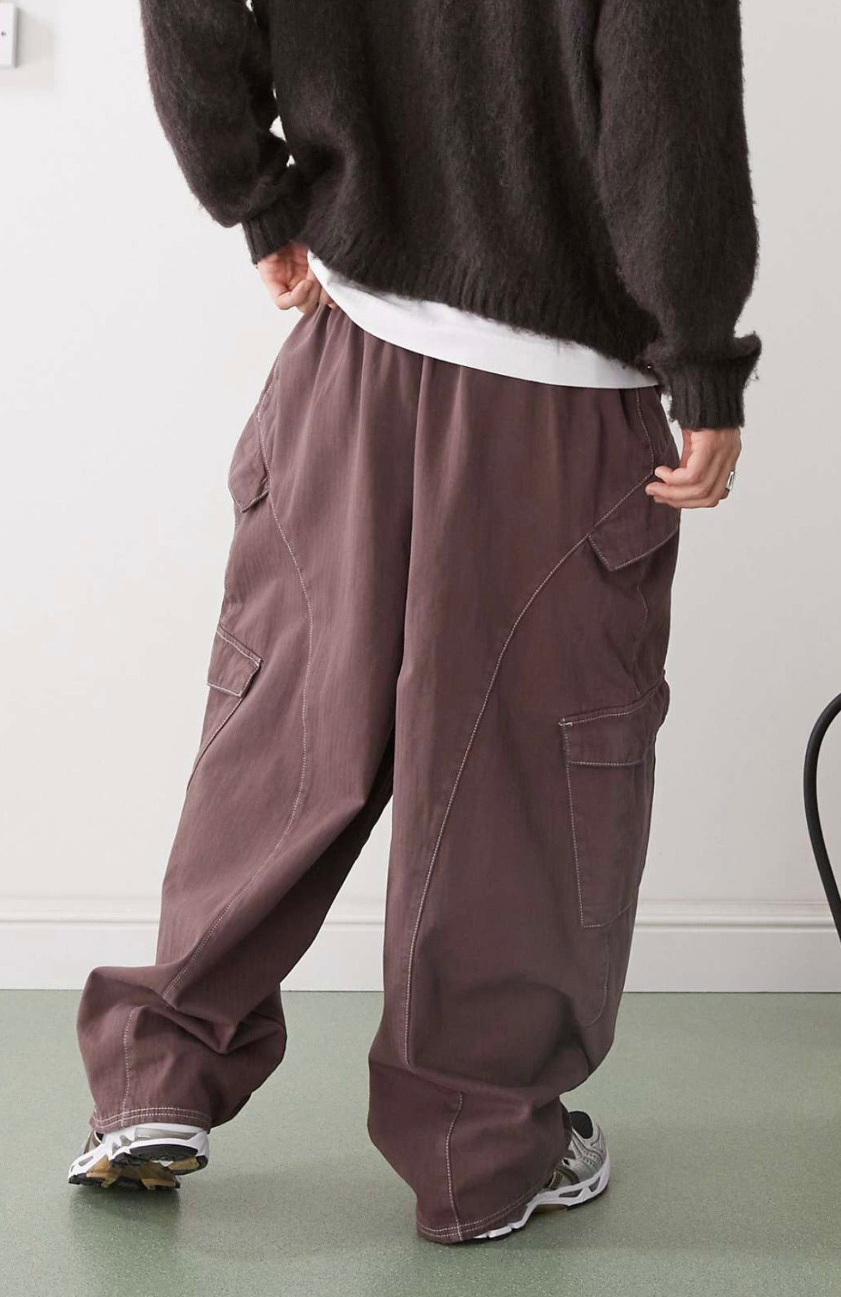 COLLUSION Oversized tie trousers in Peppercorn