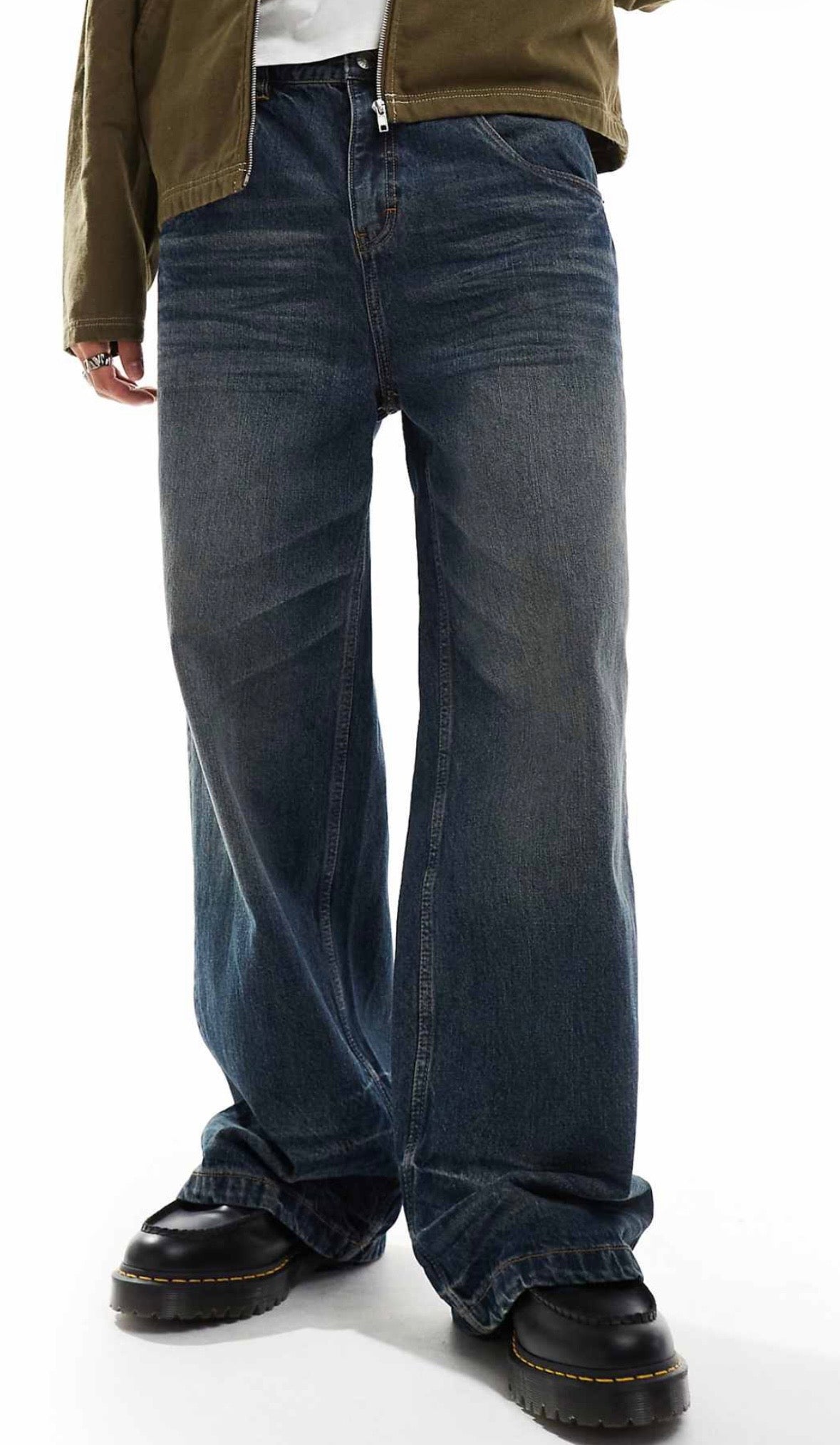 The RAGGED PRIEST Wide Fit Jeans in Dark Blue Dirty Wash