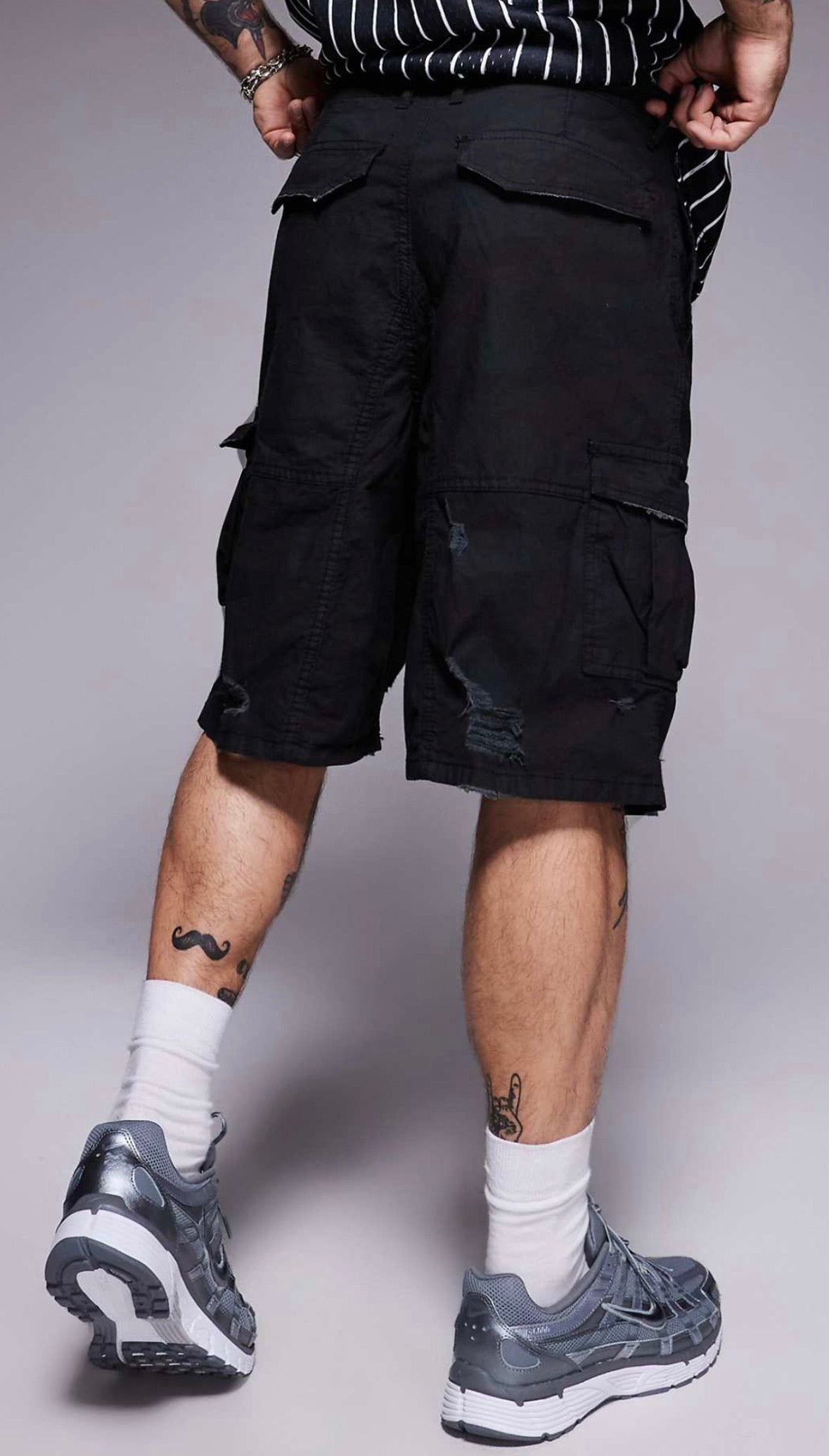 Courtside baggy distressed cargo shorts in Black Camo