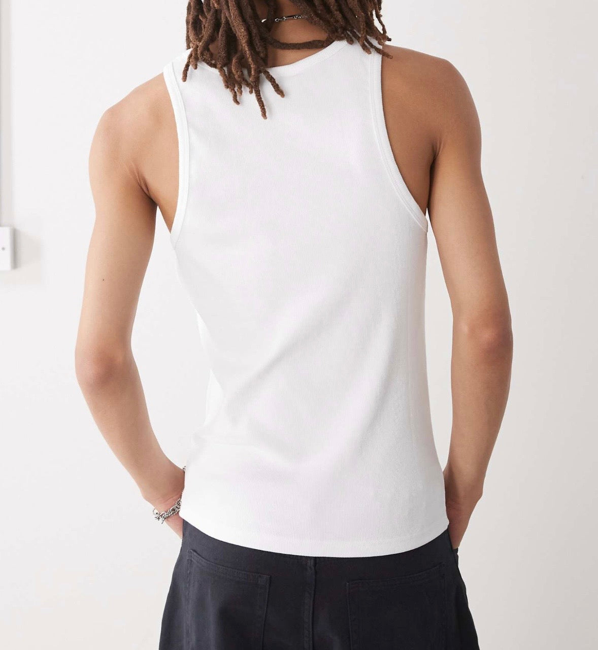Vertere Berlin pack of 2 ribbed fitted vests with script logo in Black & White