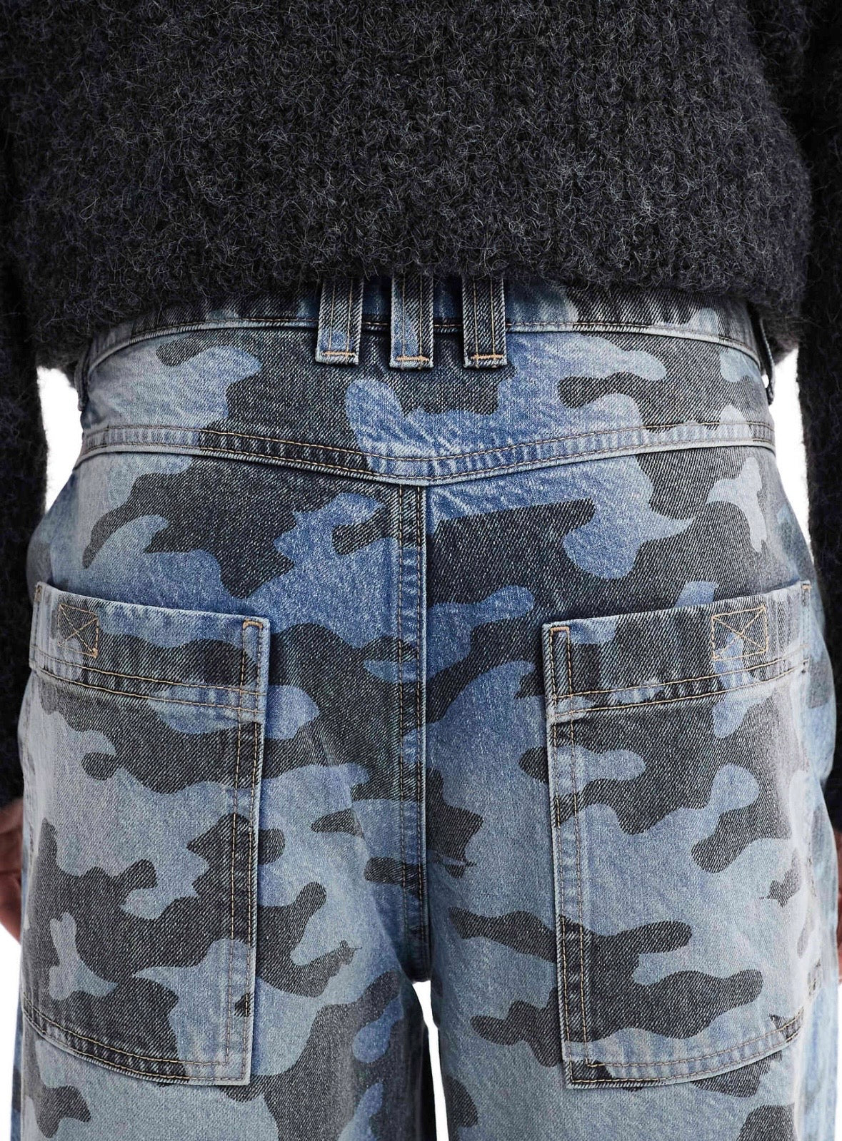 COLLUSION Baggy Jeans in Laser Print Camo