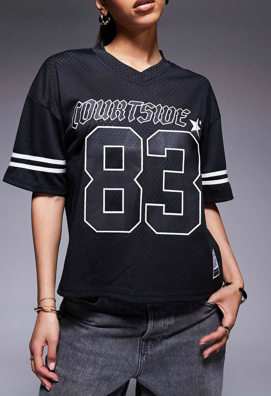 Courtside sports logo top with contrast stripe detail in Black