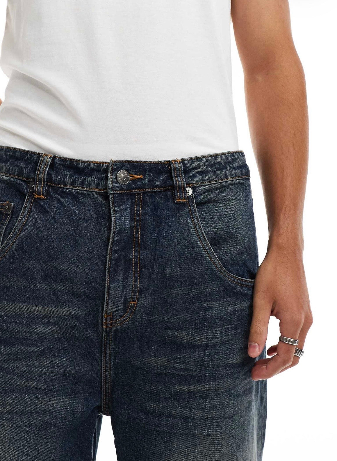 The RAGGED PRIEST Wide Fit Jeans in Dark Blue Dirty Wash