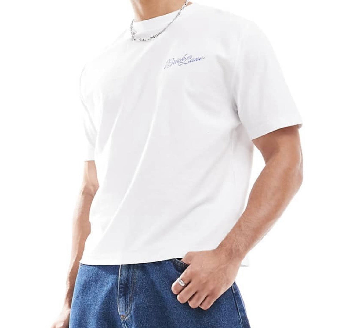 Cotton On cropped fit London Mascot Tee in White