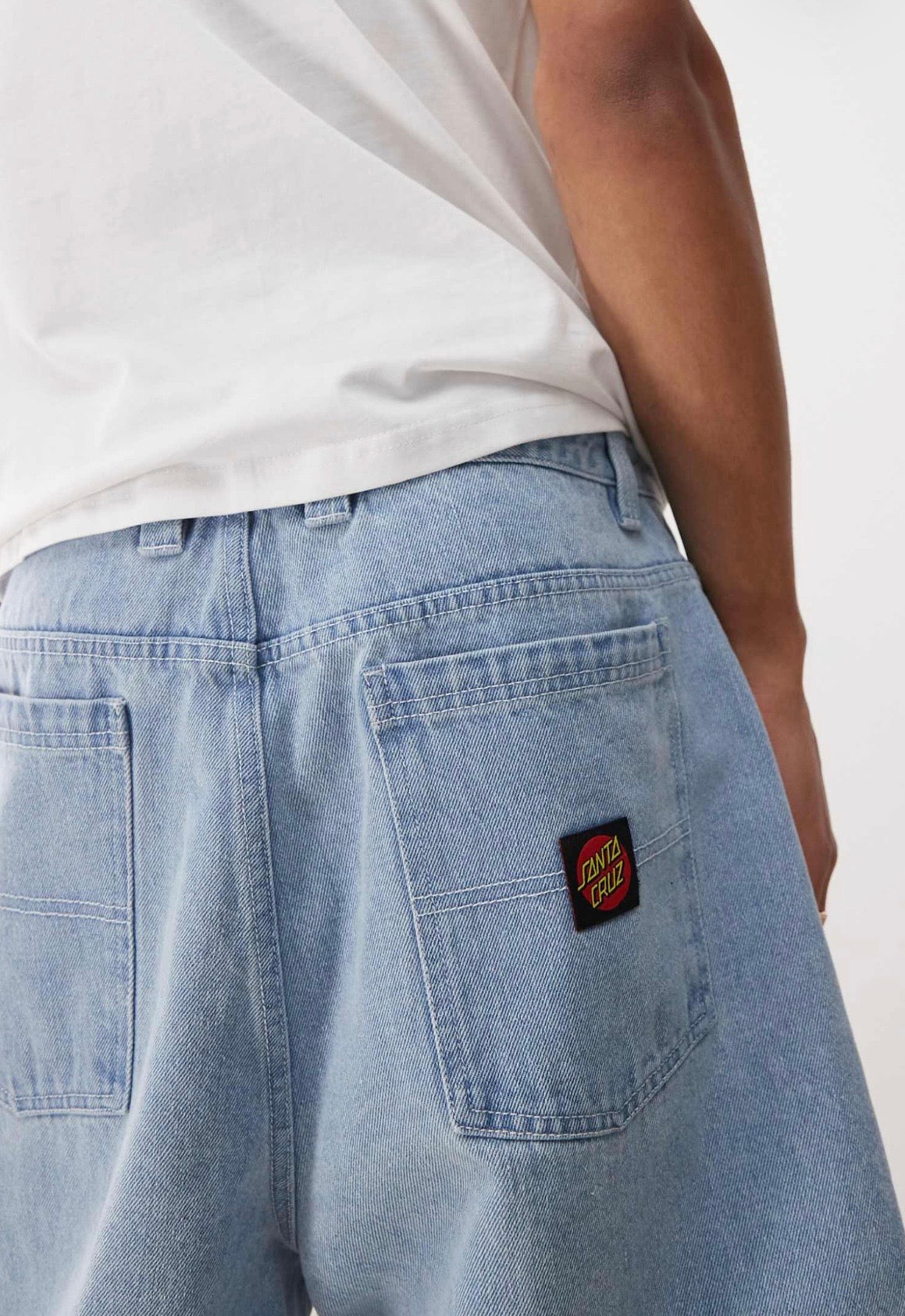 Santa Cruz big denim shorts in Lightwash Blue