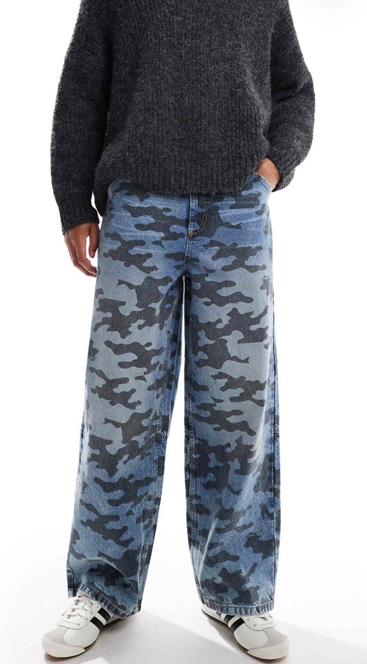 COLLUSION Baggy Jeans in Laser Print Camo