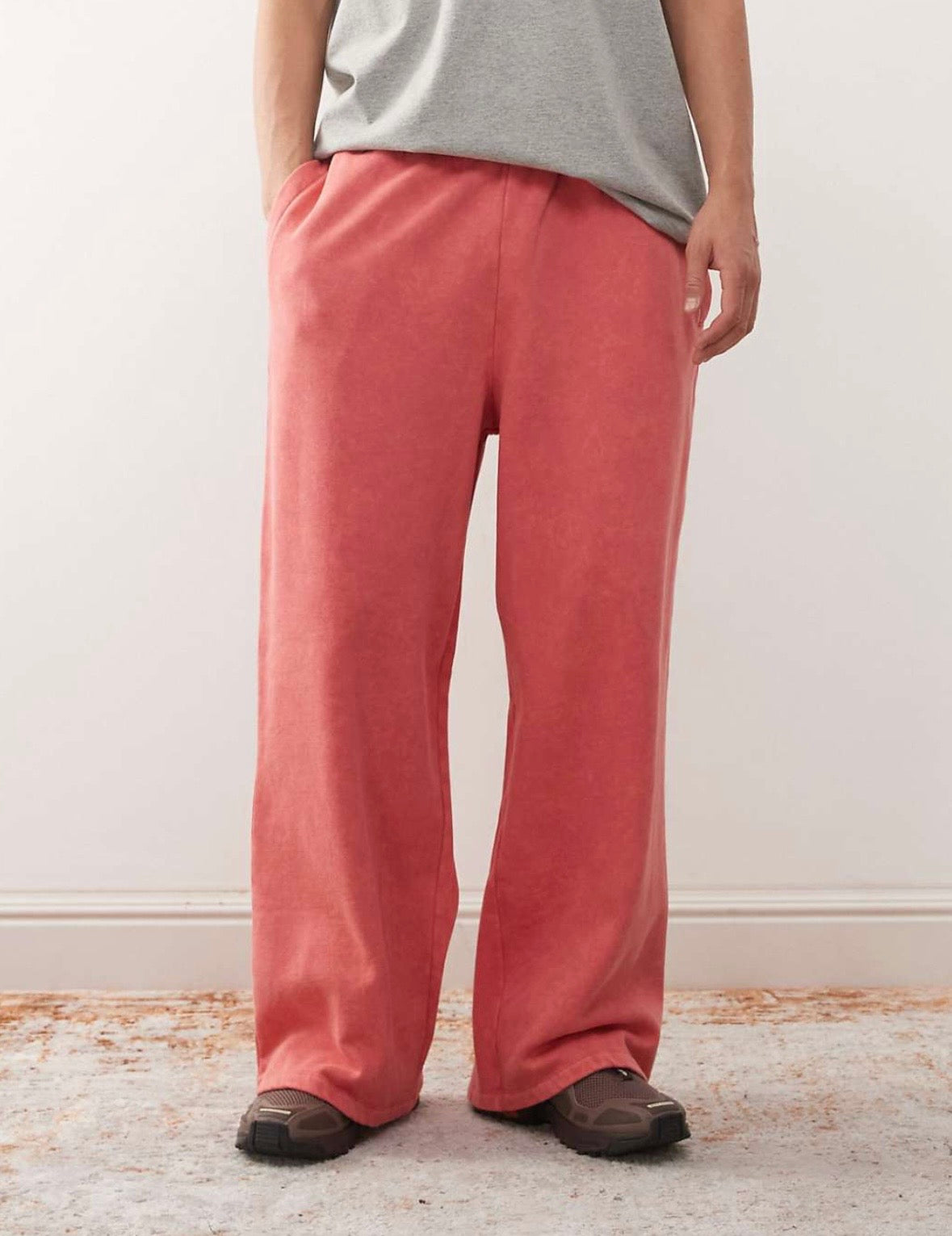 Reclaimed Vintage Heavyweight Wide Leg Jogger in Washed Red