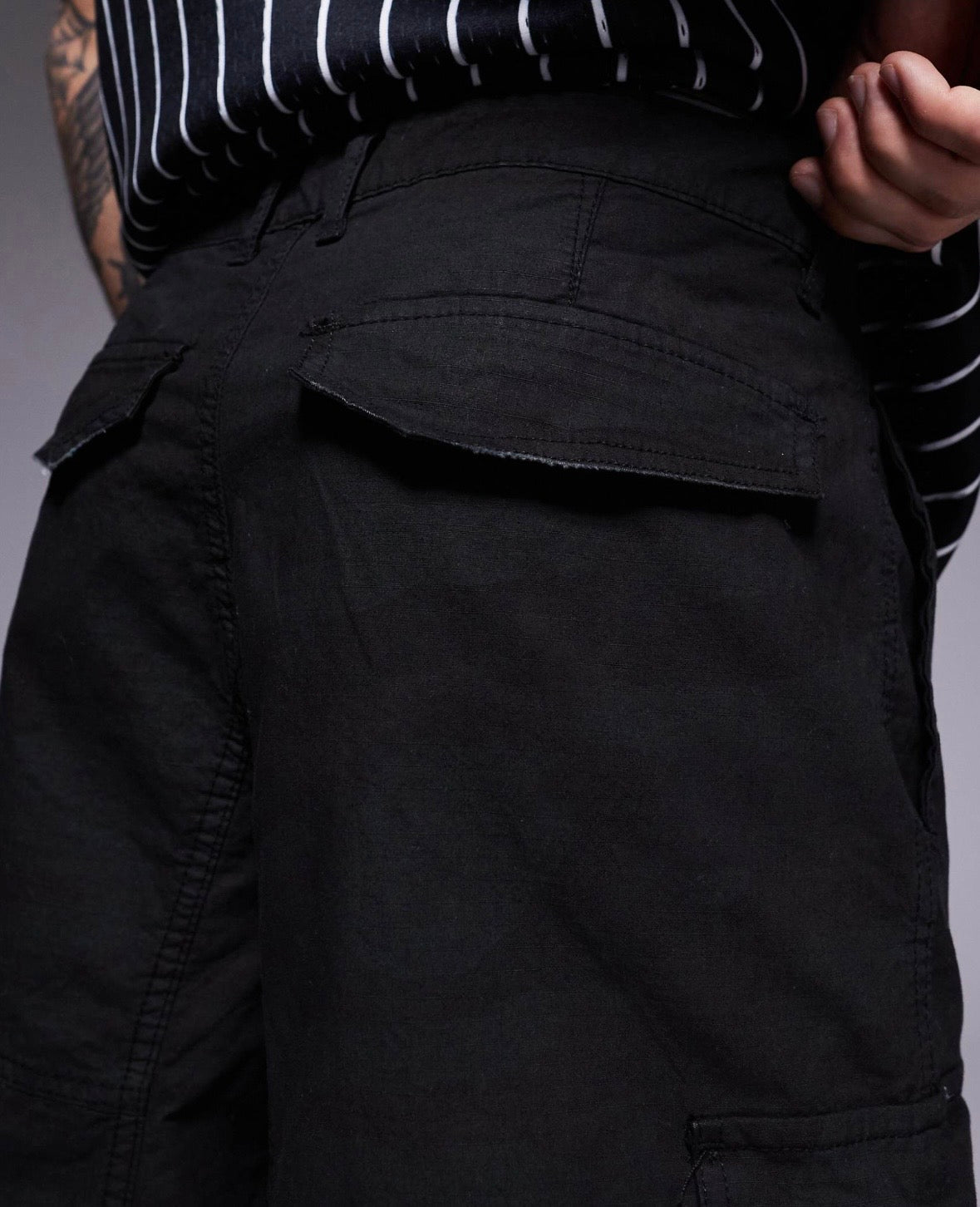 Courtside baggy distressed cargo shorts in Black Camo